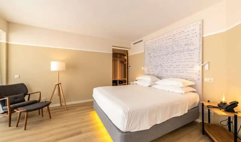 Pestana Fisherman Village