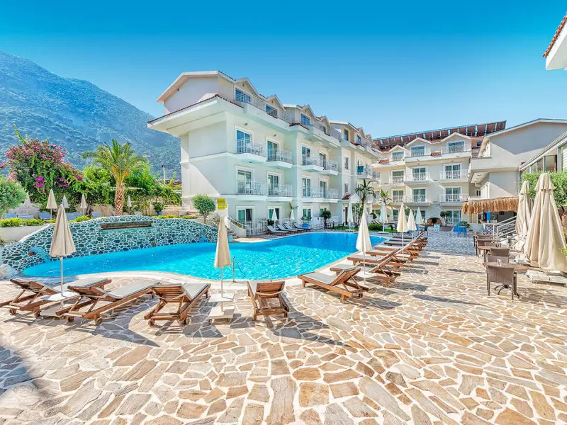 Montebello Deluxe