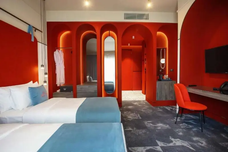 Heritage Hotel And Suites