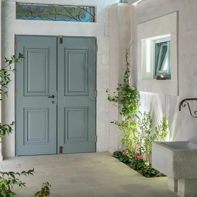 Inotropes Boutique Suites