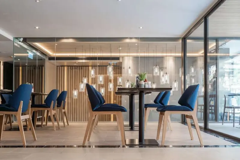 The Quarter Phrom Phong by UHG