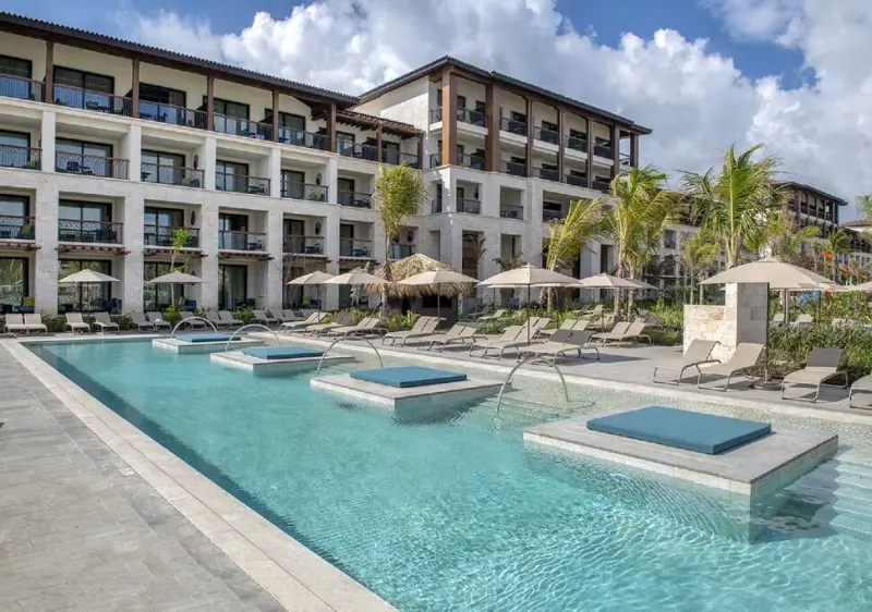 Unique Club at Lopesan Costa Bávaro