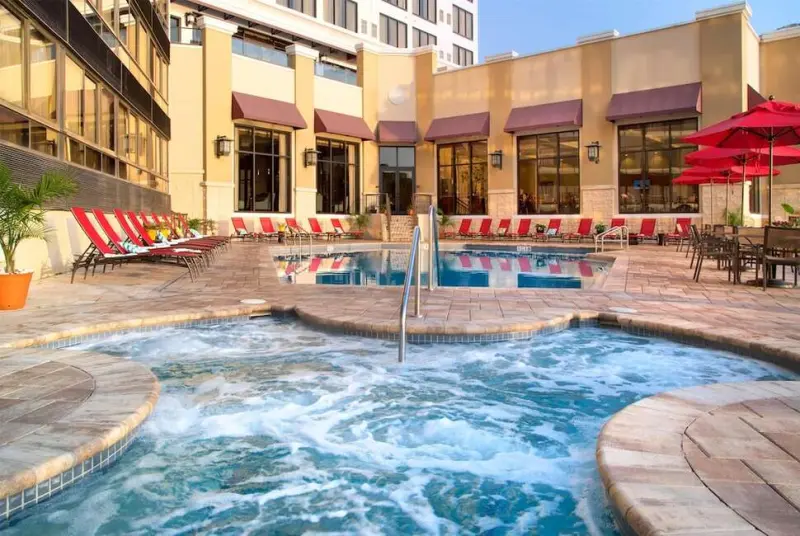 Ramada Plaza by Wyndham Orlando Resort & Suites Intl Drive