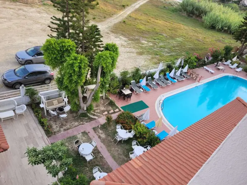 Carna Garden Hotel