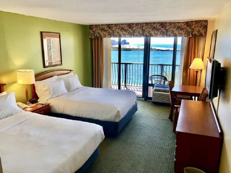 Holiday Inn & Suites Clearwater Beach by IHG