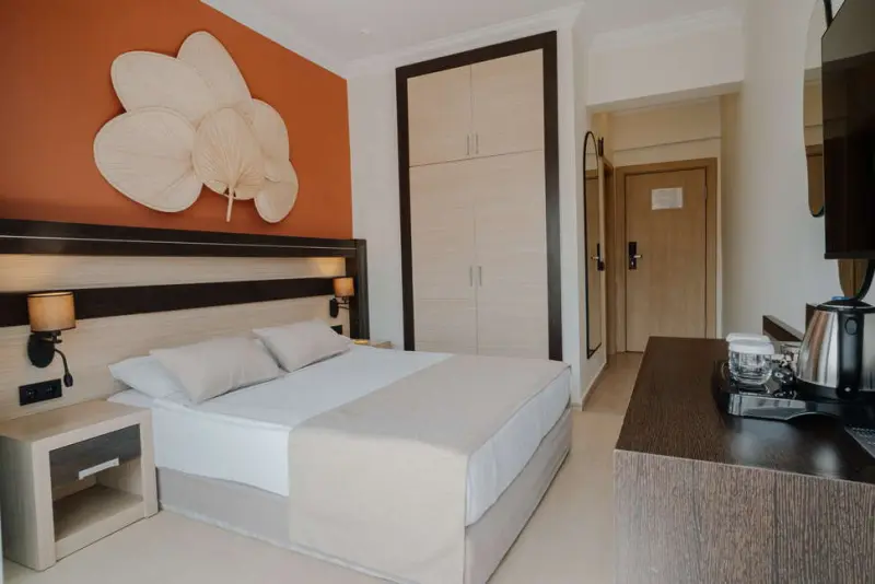 Çimen Hotel
