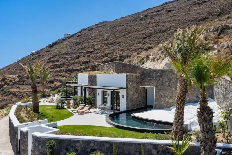 Palm Island Suites Santorini