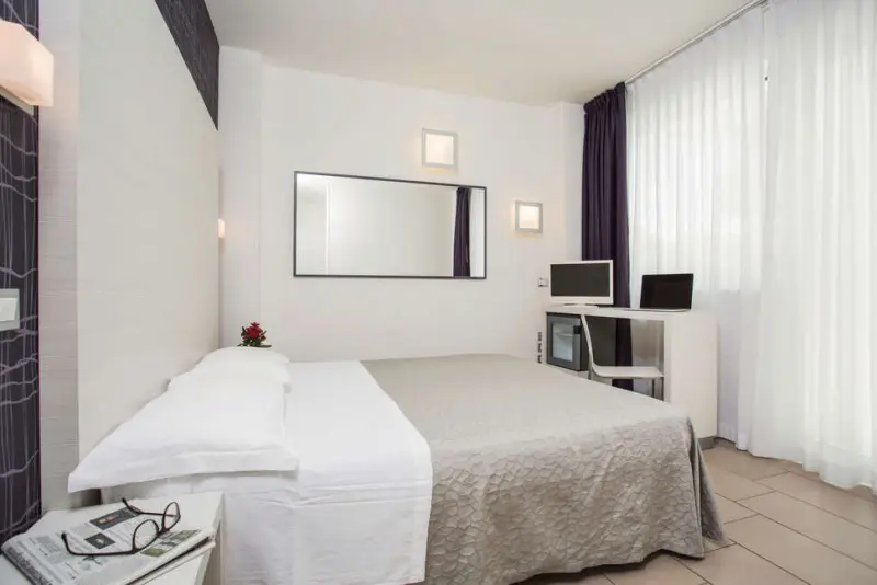 Mokambo Shore Hotel