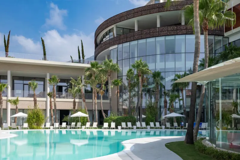 Leiro Residences - Luxury Hotels & Resorts