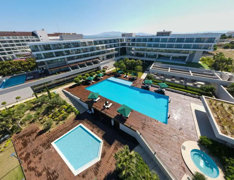On'Live Deluxe Hotel