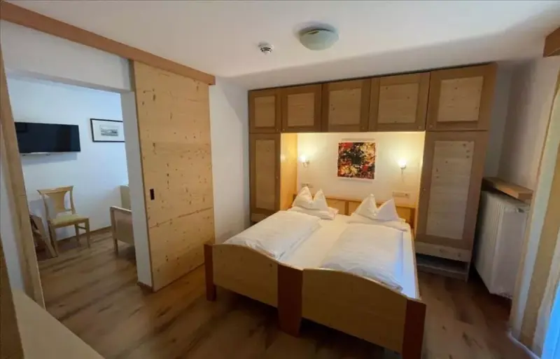 Hotel Meisules