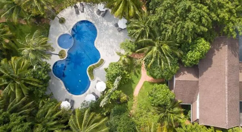 Paradise Beach Resort
