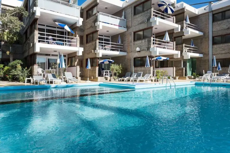 Apartamentos El Paseo
