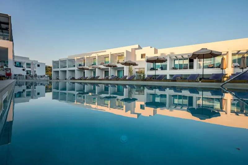 Mirage Bleu Hotel