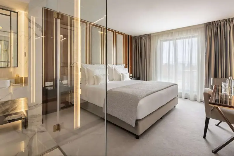 Wine & Books Hotels | Porto - Small Luxury Hotels of the World