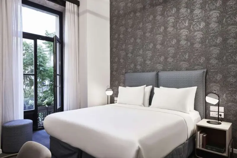 NLH MONASTIRAKI | Neighborhood Lifestyle Hotels