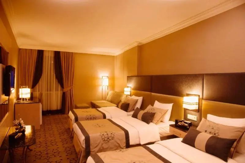 Darkhill Hotel