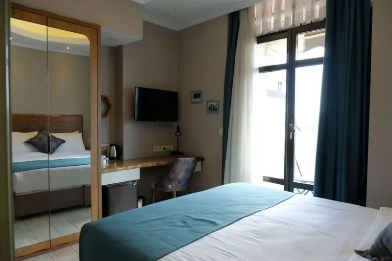 Galatahan Hotel