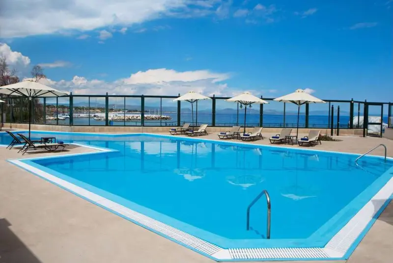 Zeus Essence Ramada Athens