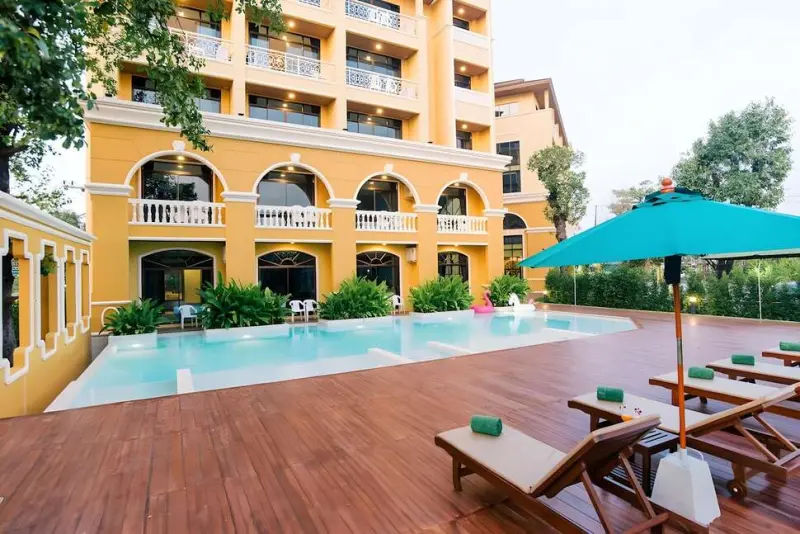 The Pineapple Hotel
