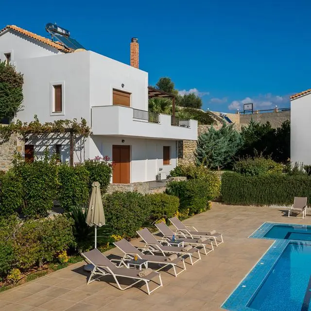 Lenikos Resort