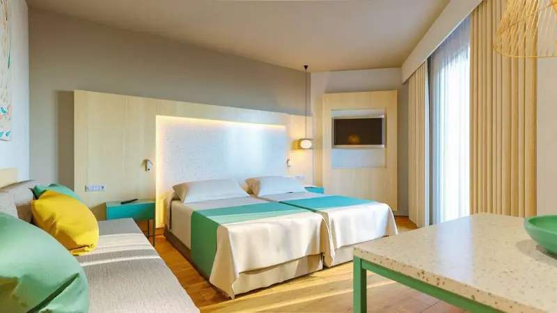 Universal Aparthotel Elisa