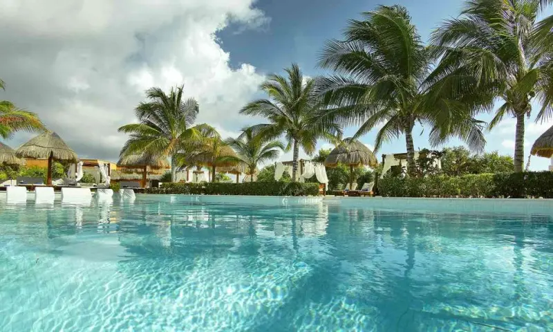 Grand Palladium Colonial Resort & Spa, a Registry Collectin Hotel