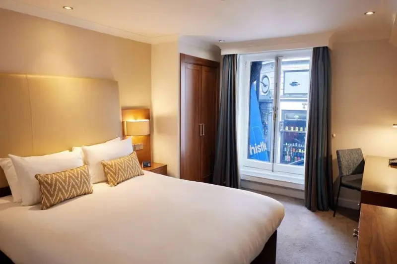 Thistle London Piccadilly Hotel