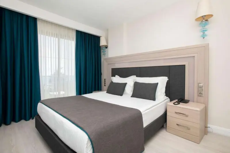 FALCON HOTEL