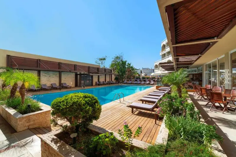 Athineon Hotel