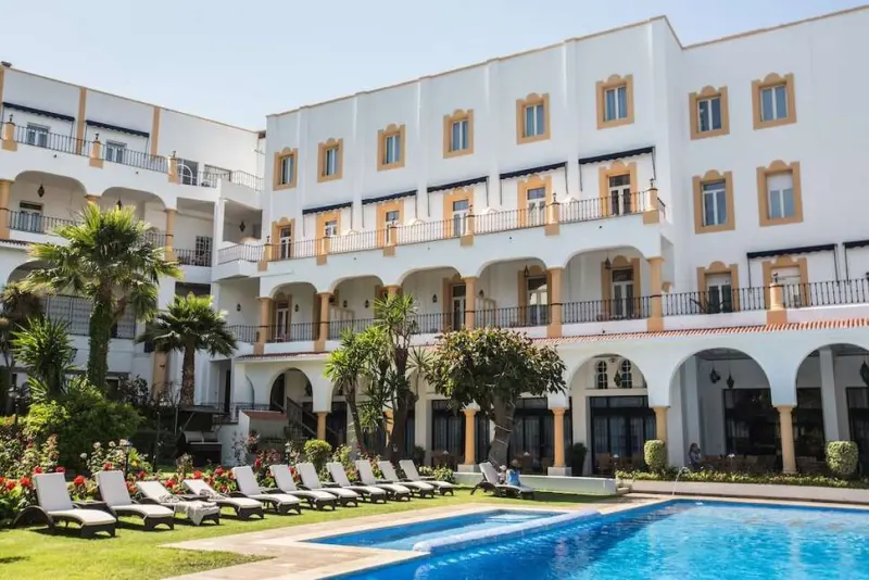 El Minzah Hotel