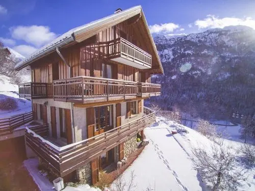 Saskia Lodges - Ski Peak