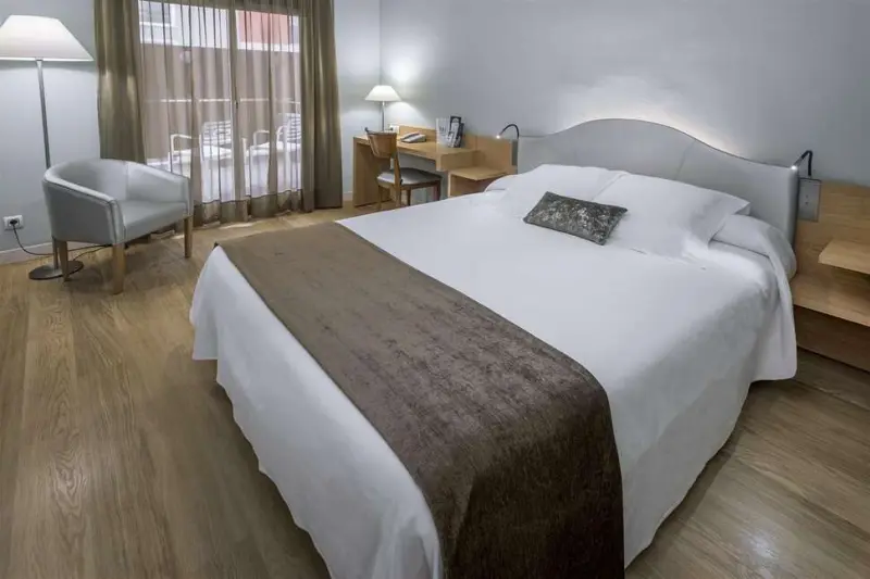 Mònica Hotel