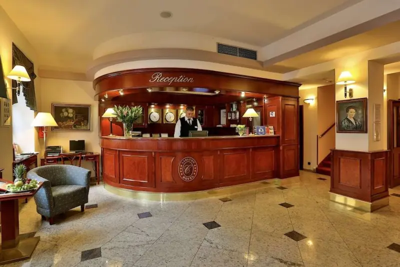 Hotel Carlton