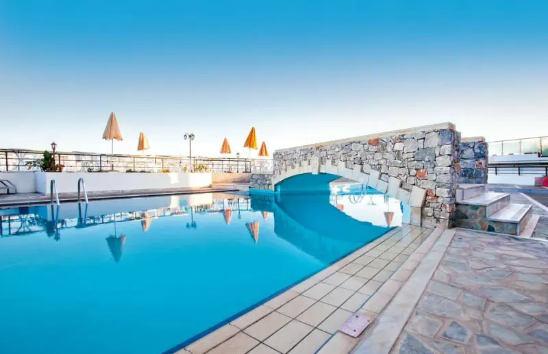 Dedalos Beach Hotel