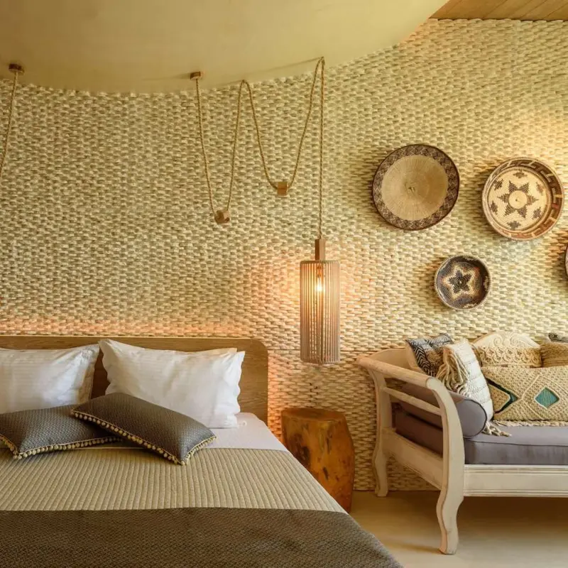 Divelia East Suites