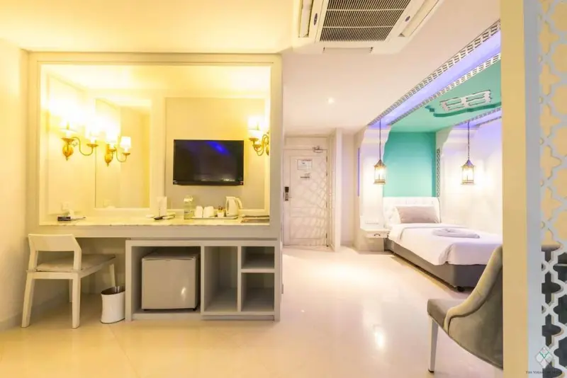 The Verandah Hotel