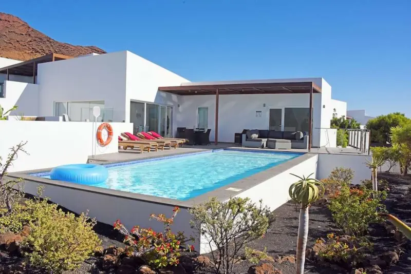 Ereza Villas Hoopoe