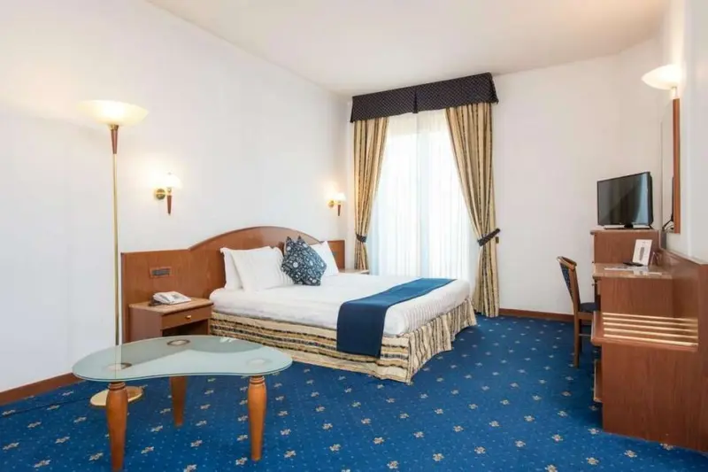 LHP Napoli Palace & SPA