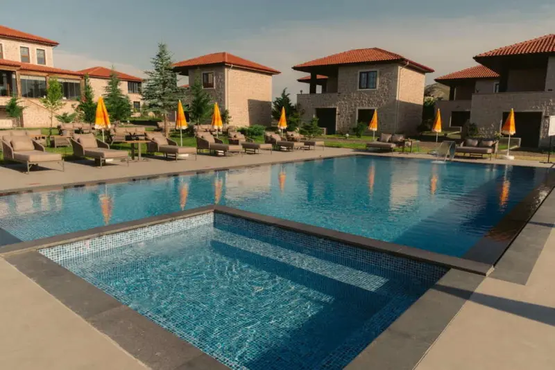 Elevres Stone House Hotel