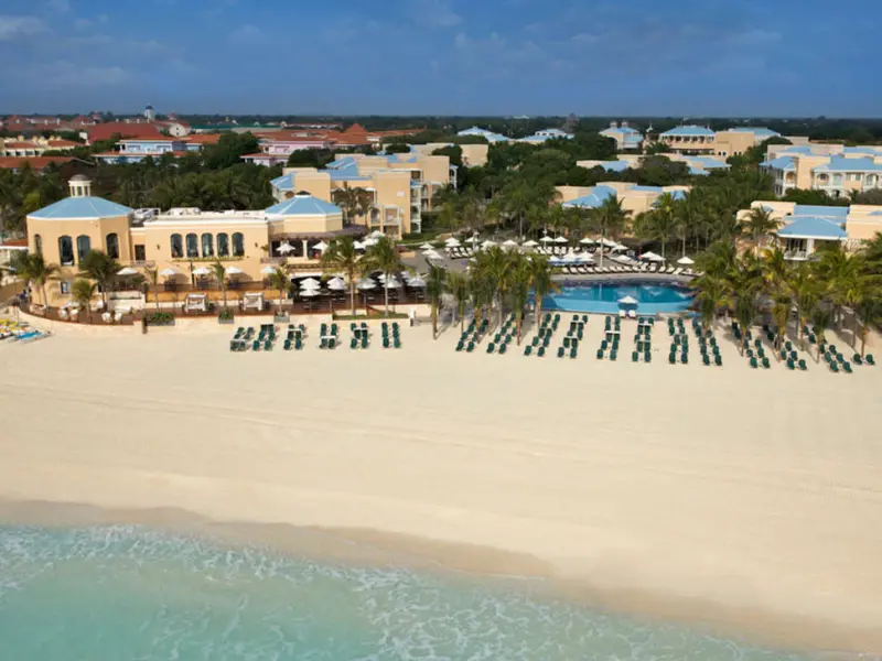Royal Hideaway Playacar