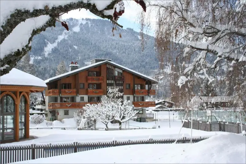 Chalet-Hôtel Neige Et Roc, The Originals Relais