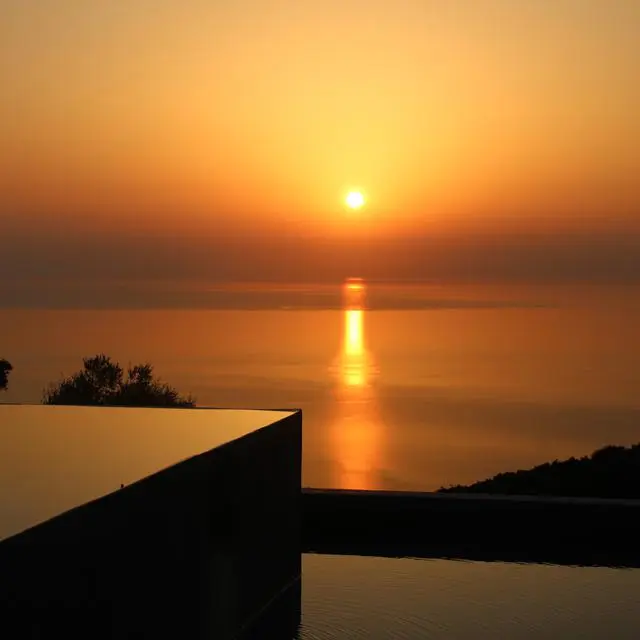 Aroa eco living experience