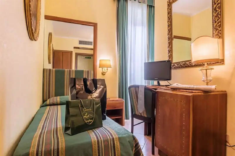 Raeli Hotel Luce