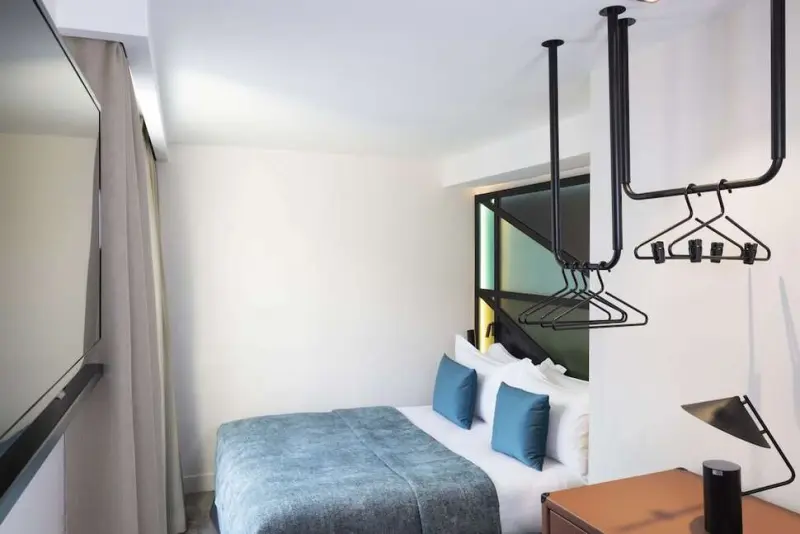 Le 12 Hotel