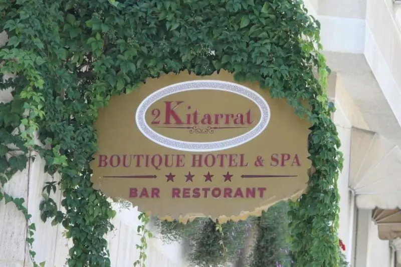 2 KITARRAT Boutique Hotel & SPA