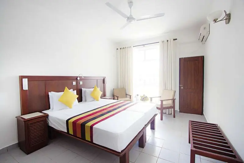 Coral Sands Hotel