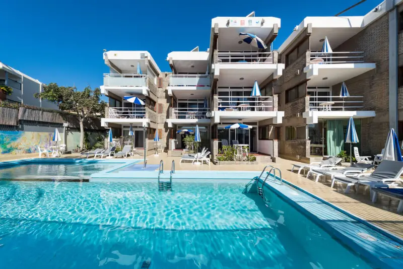 Apartamentos El Paseo