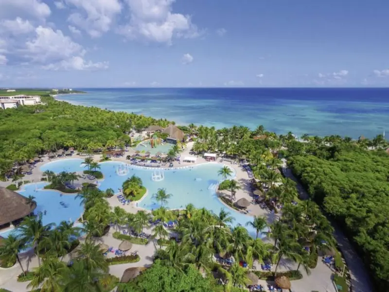 Grand Palladium Kantenah Resort & Spa, a Registry Collectin Hotel
