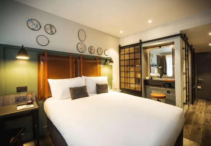 Clayton Hotel City of London